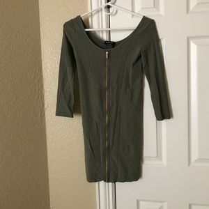 Bebe Olive front zip long sleeve dress